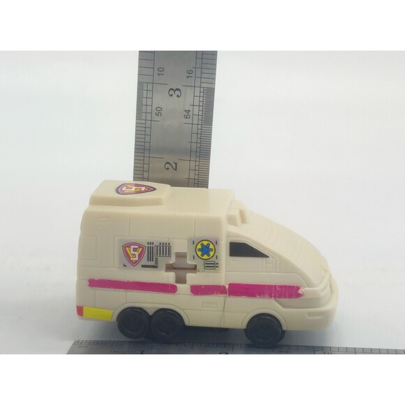 Rare Vintage 2000 McDonalds’s Saran MMPR Rescue 5 Mighty Power Ranger Ambulance - Picture 9 of 10